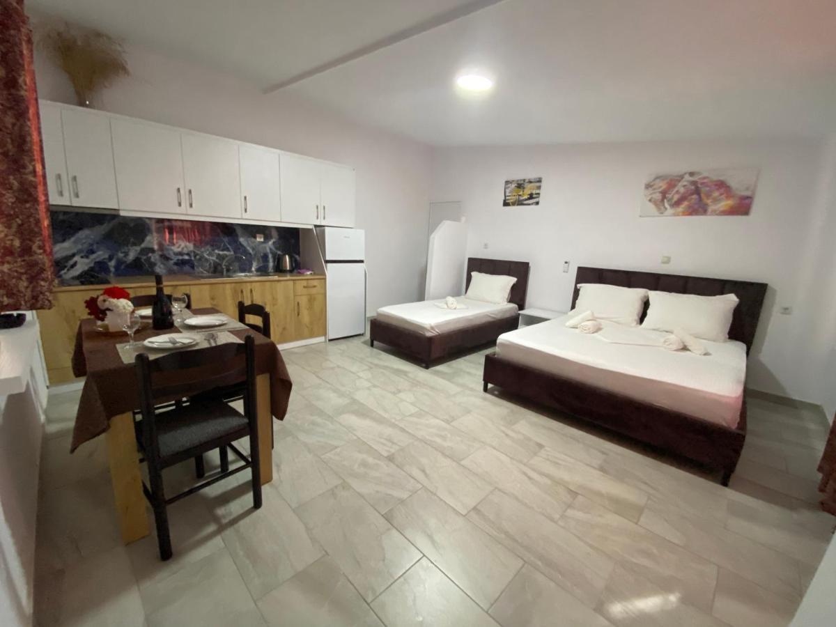 Full Moon Apartments Ксамил Екстериор снимка