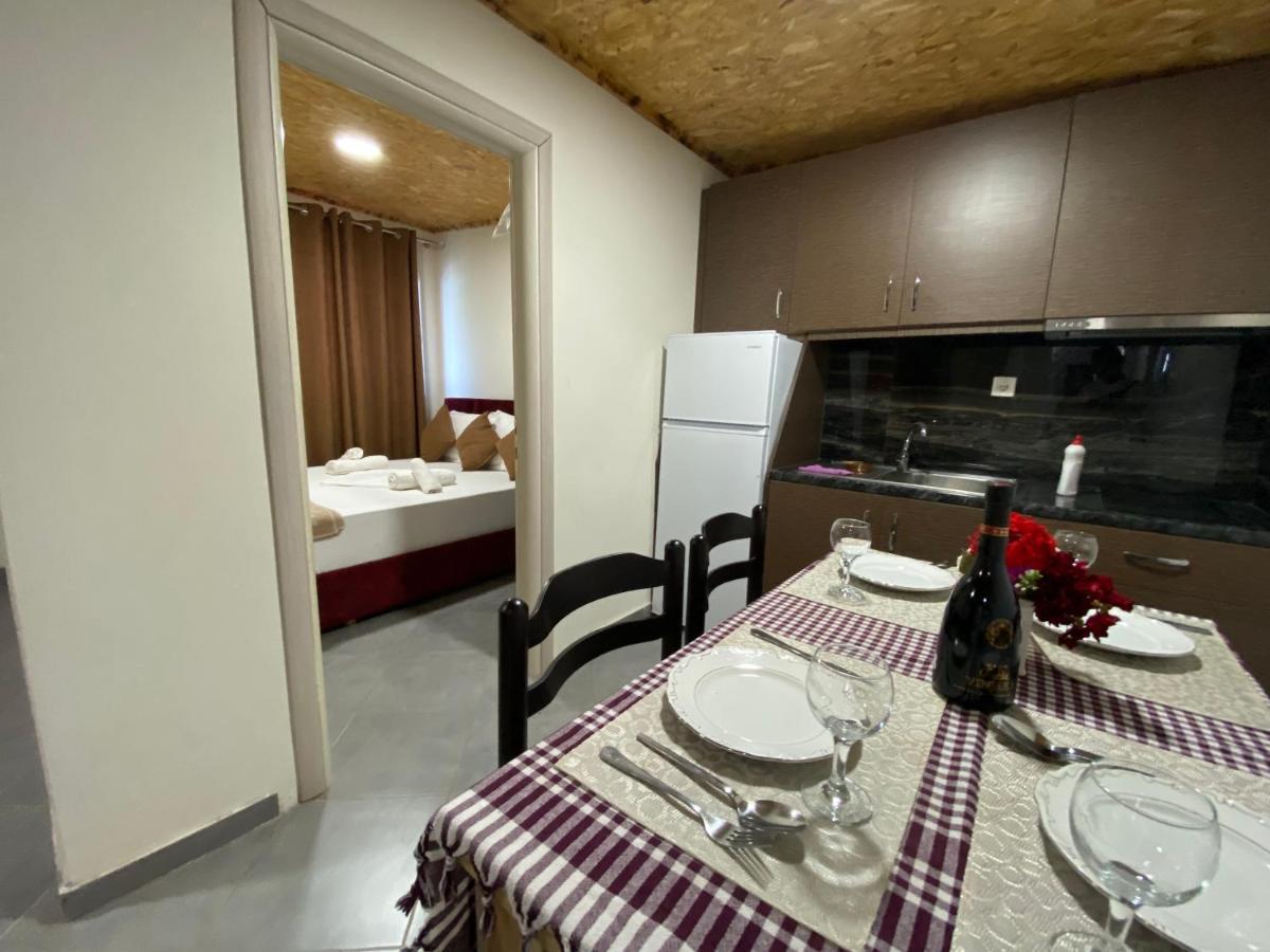 Full Moon Apartments Ксамил Екстериор снимка