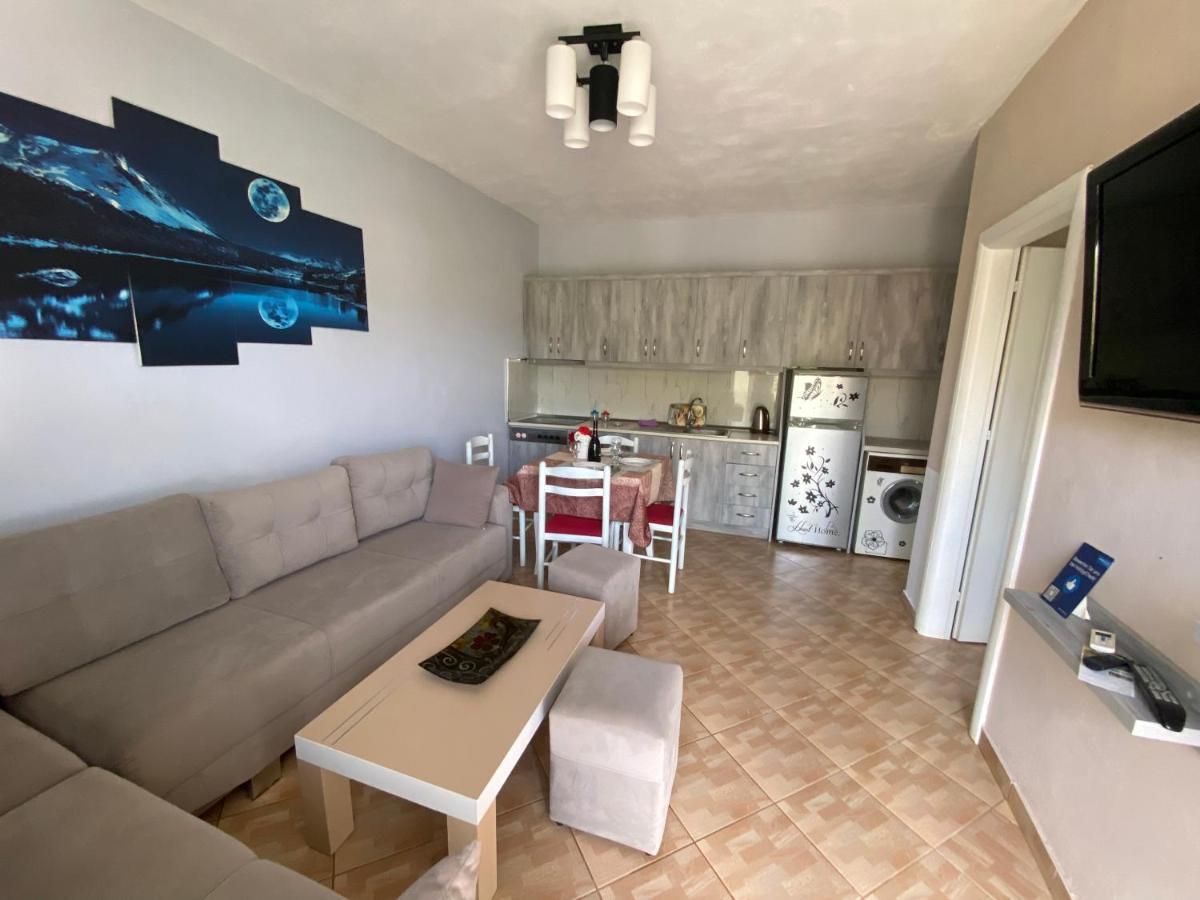 Full Moon Apartments Ксамил Екстериор снимка