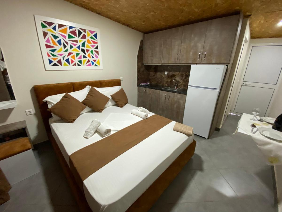 Full Moon Apartments Ксамил Екстериор снимка