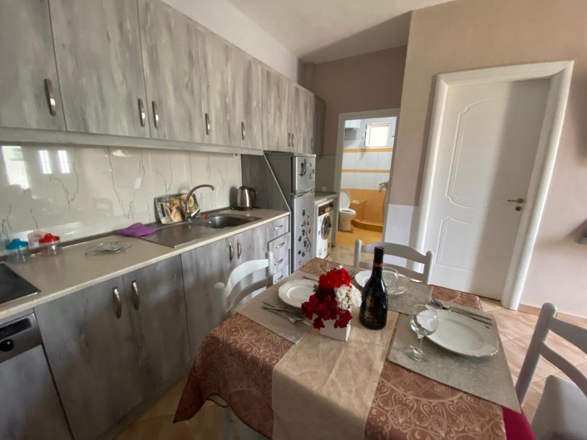 Full Moon Apartments Ксамил Екстериор снимка