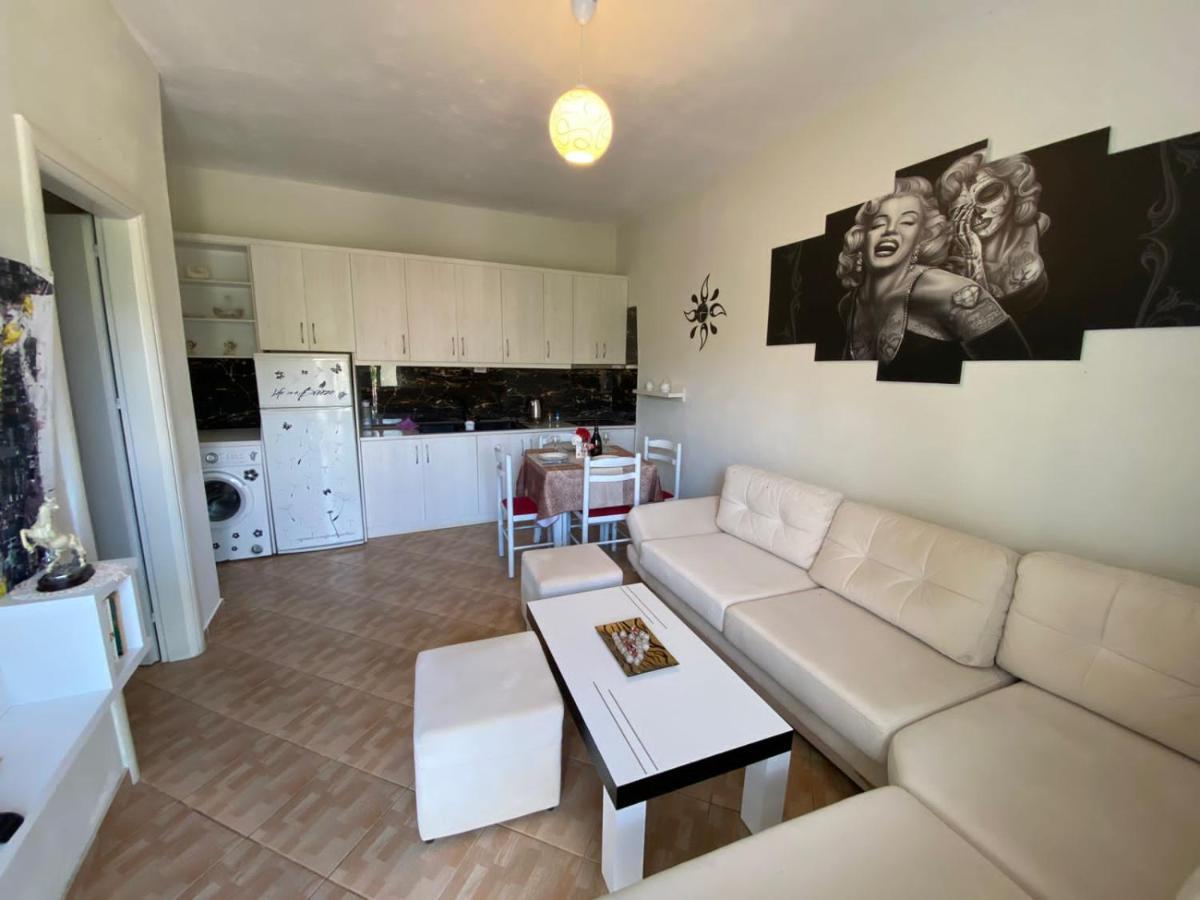 Full Moon Apartments Ксамил Екстериор снимка
